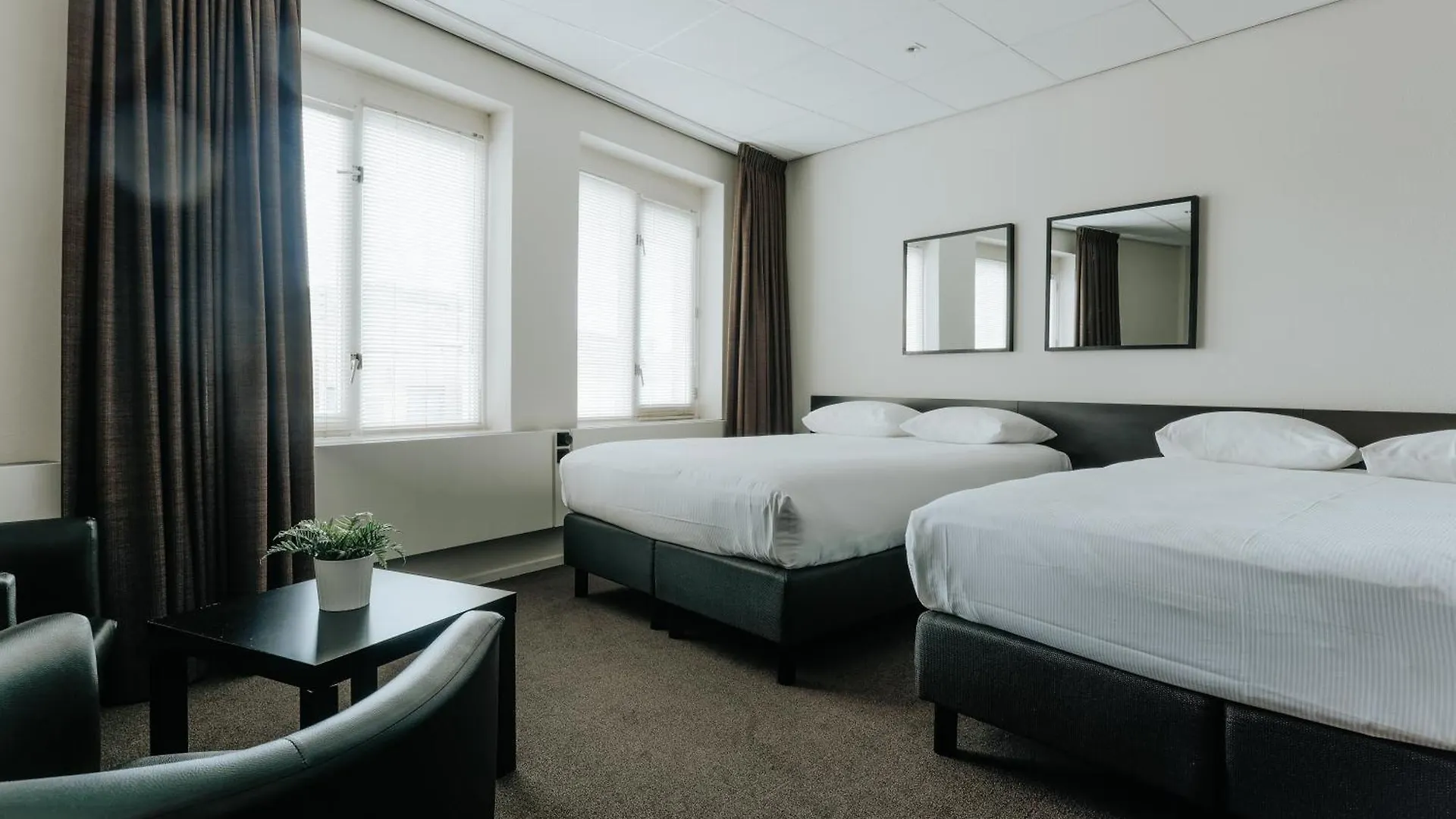 ***  Queen Hotel Eindhoven Netherlands