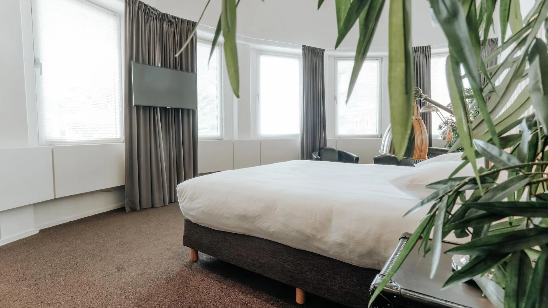 Queen Hotel Eindhoven 3*,  Netherlands